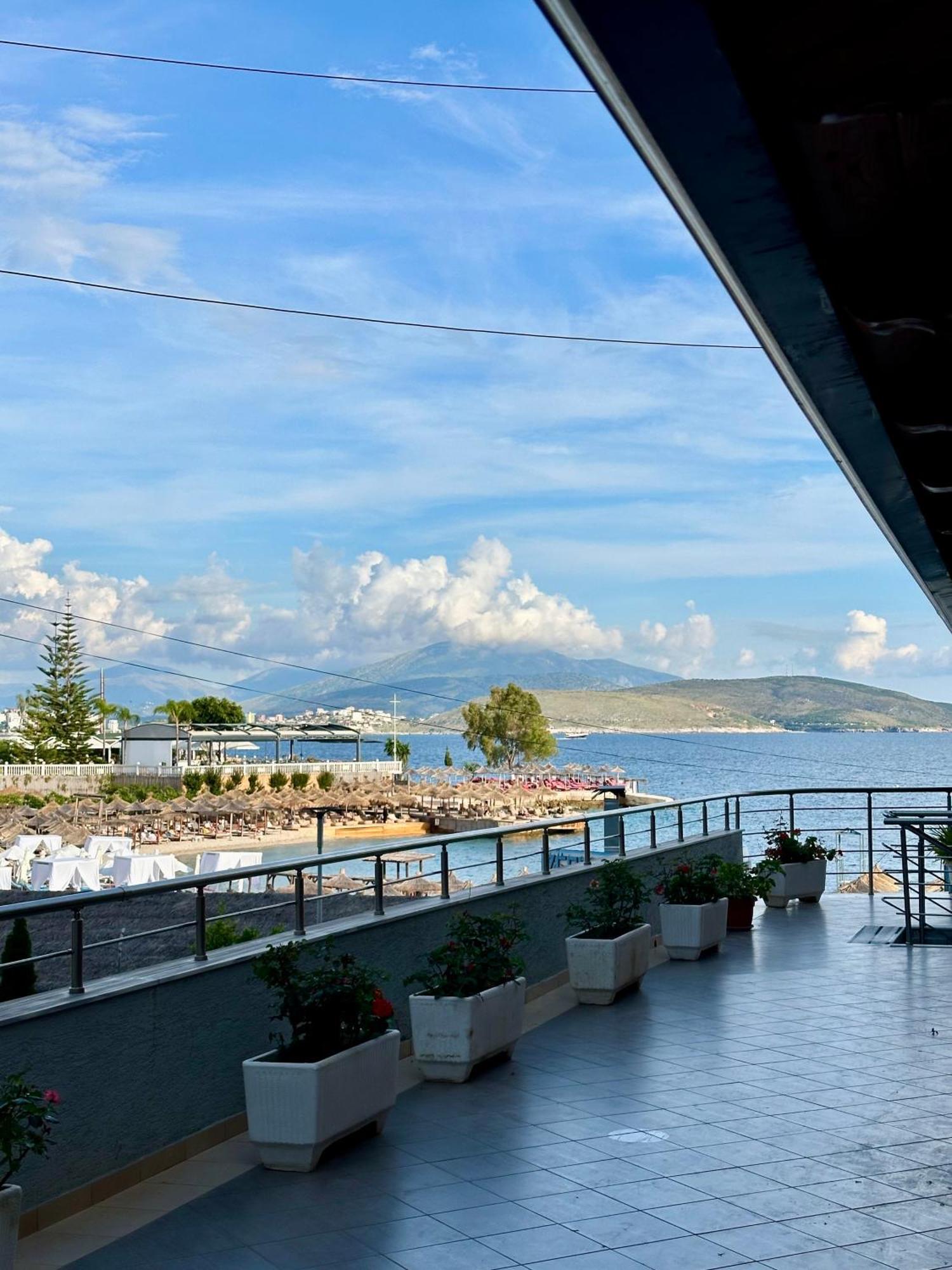 Aqua Apartments Seaview Saranda Extérieur photo